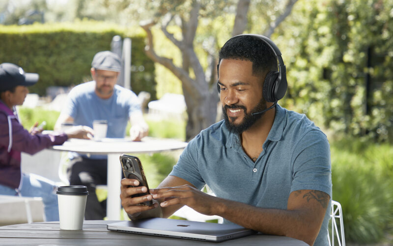 heard-headset-image-q324 heard-headset-image-q324