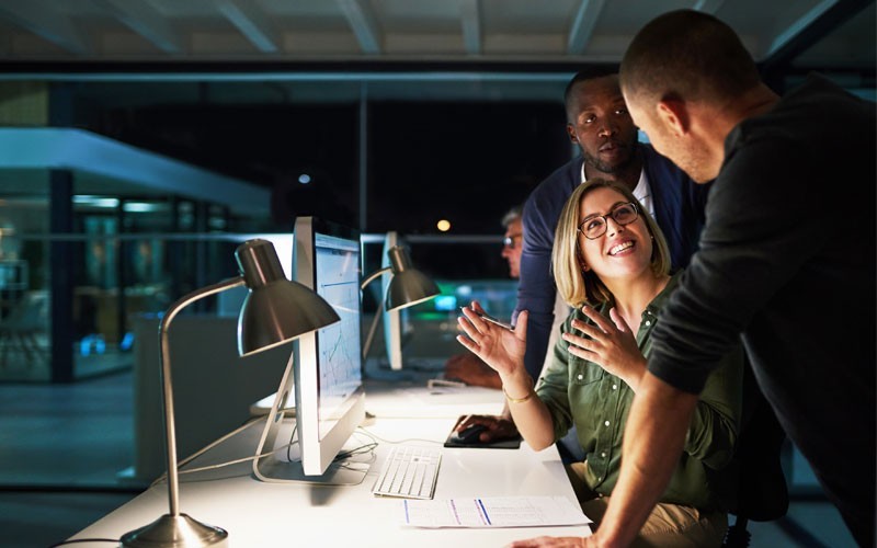 NetApp data infrastructure management solutions Team collaborating together